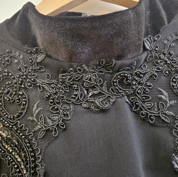 ZARA Medium Black Velvet High Neck Lace Beaded Embellished Sleeveless Swing Top - Picture 6 of 11
